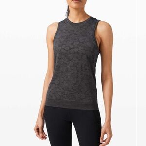 Lululemon Breeze By Muscle Tank
Polar Spots Titanium / Black